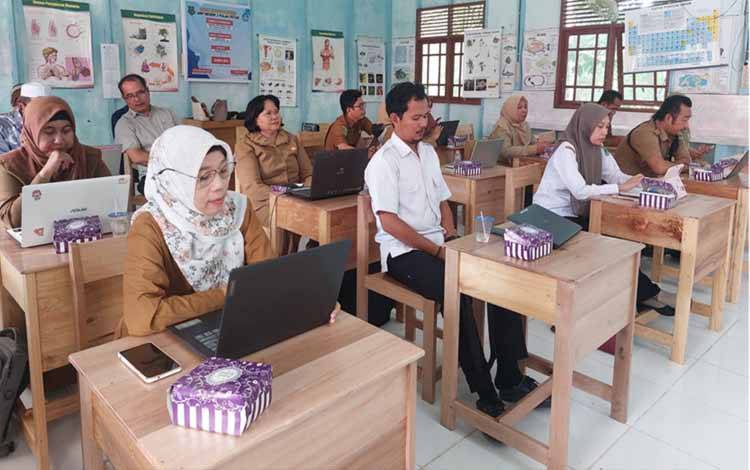 Disarpustaka Kapuas Dorong Peningkatan Kualitas Perpustakaan Sekolah Lewat Evaluasi Berkala dan Akreditasi