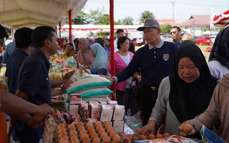 Pemprov Kalteng Gelar Gerakan Pangan Murah untuk Stabilkan Harga di Hari Pangan Sedunia ke-44