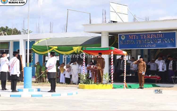 Pj Bupati Mura Hadiri Upacara Peringatan Hari Santri Nasional 2024