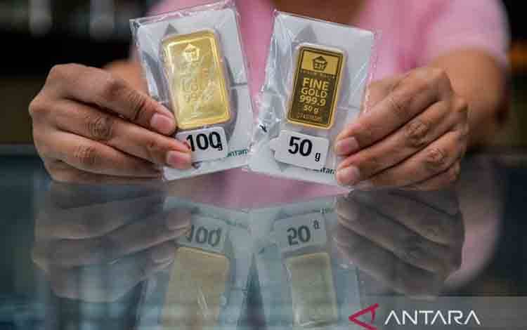 Harga Emas Antam Jumat Tembus ke Rp1,529 Juta Per Gram