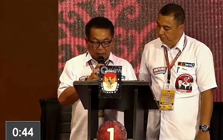 Wiyatno-Dodo Sampaikan Visi Misi dan Program Kerja di Debat Publik Pilkada Kapuas 2024