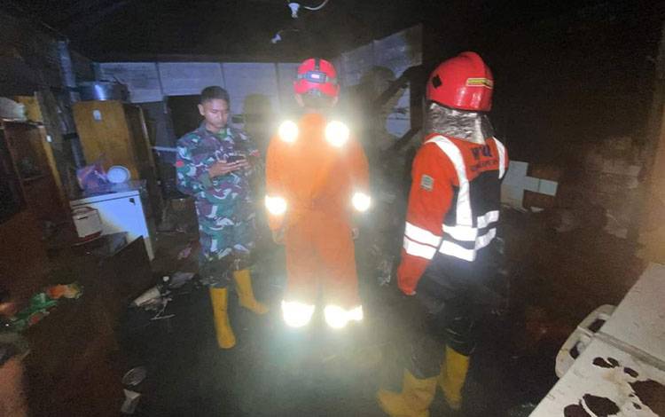 Kebakaran di Selat Hilir Kapuas Hanguskan Bagian Dapur Sebuah Kafe