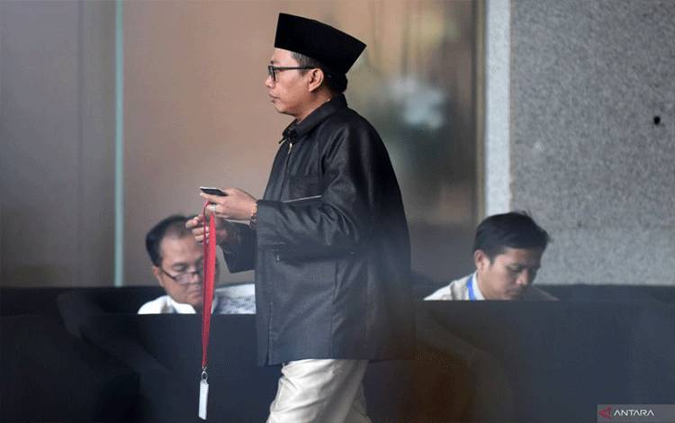 KPK Periksa Anggota DPRD Probolinggo Moch Mahrus Soal Dana Hibah Jatim