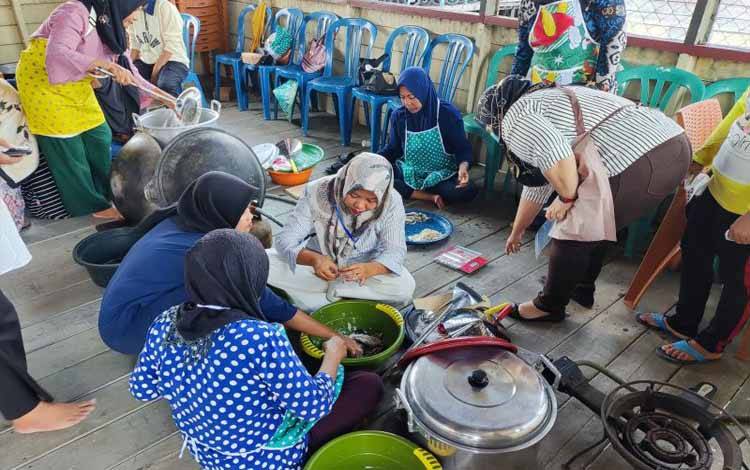 Pemko Palangka Raya Latih Keterampilan Tangan Pelaku Usaha