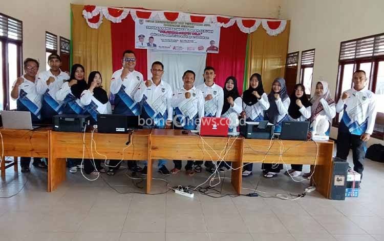 Layanan Jemput Bola Disdukcapil Seruyan Disambut Antusias Warga Desa Sembuluh I