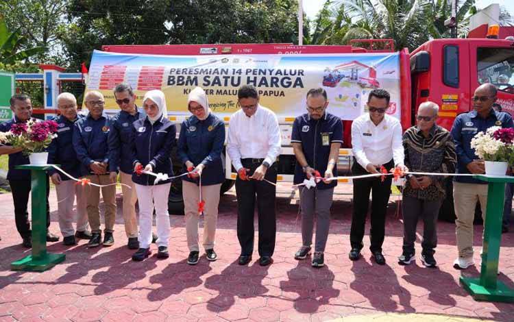 Wakil Menteri ESDM Resmikan 14 Penyalur BBM Satu Harga