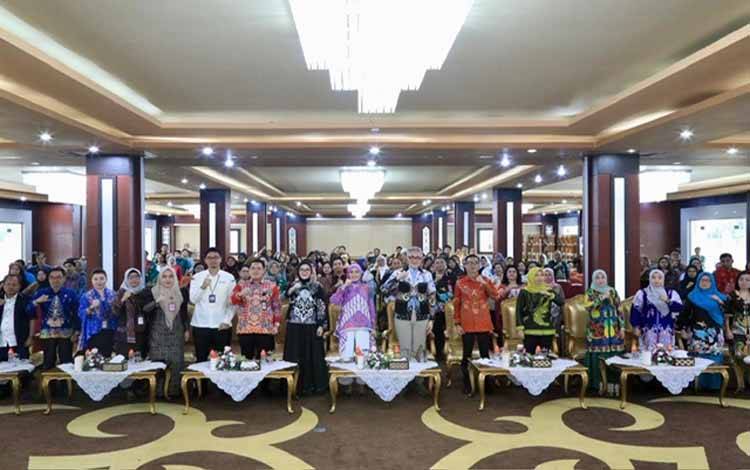 Ketua Dekranasda Ivo Sugianto Sabran Buka Peningkatan Desain Kriya dan Wastra Kalteng