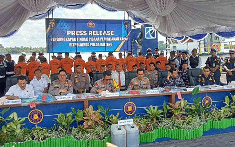 14 Komplotan Pembajakan Kapal Royal TB 17 di Pulpis Diringkus