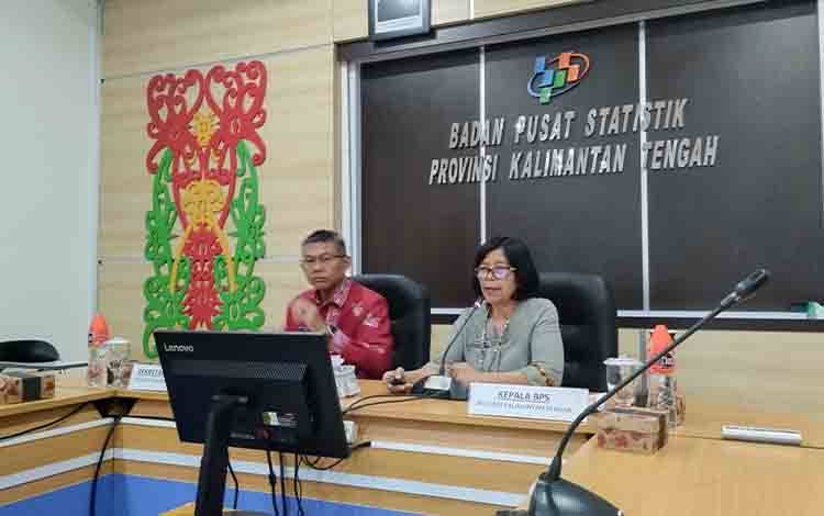 Penyampaian berita resmi statistik oleh Badan Pusat Statistik atau BPS Provinsi Kalimantan Tengah. (FOTO: TESTI PRISCILLA)