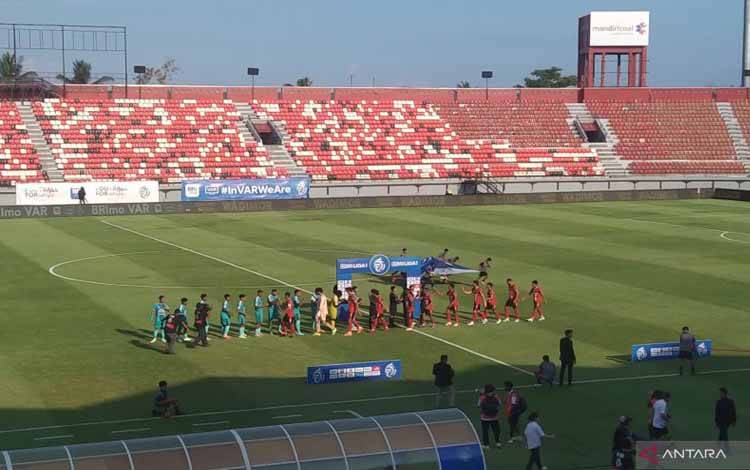 PSBS Biak menang 2-0 melawan Bali United pada laga pekan kesepuluh Liga 1 Indonesia 2024/2025 di Stadion Kapten I Wayan Dipta, Kabupaten Gianyar, Bali, Minggu (3/11/2024) ANTARA/Dewa Ketut Sudiarta Wiguna