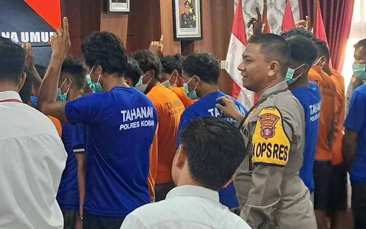 Polres Kobar Tangani 52 Kasus Penjarahan Sawit dengan 115 Tersangka