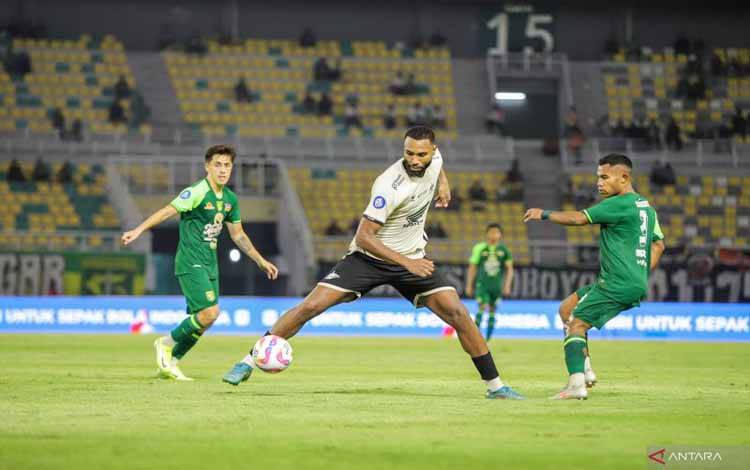 PSM Makassar hanya Mampu Bermain Imbang 1-1 saat Jamu Persik