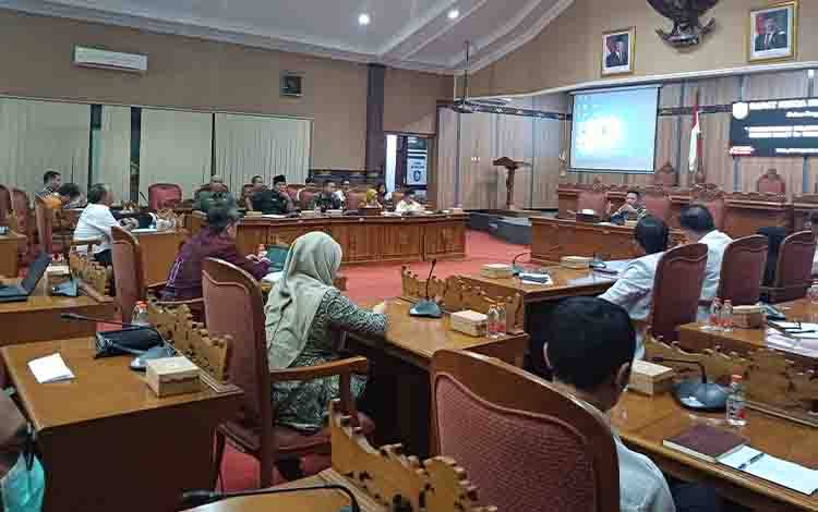 Komunitas Peduli Kotim Sampaikan Empat Keluhan Masyarakat dalam RDP Bersama Komisi III DPRD Kotim dengan RSUD dr Murjani Sampit