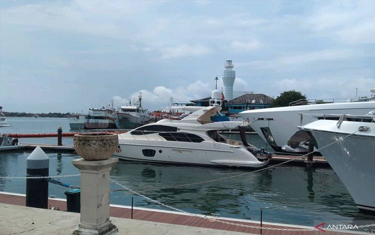 KPK Periksa Tim Penerima Hasil Kerja Pengerukan Pelabuhan Benoa