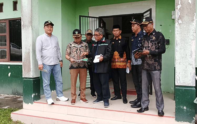 DPRD Kotim Minta Dunia Usaha Bantu Pengadaan Alat untuk Penanganan Sampah