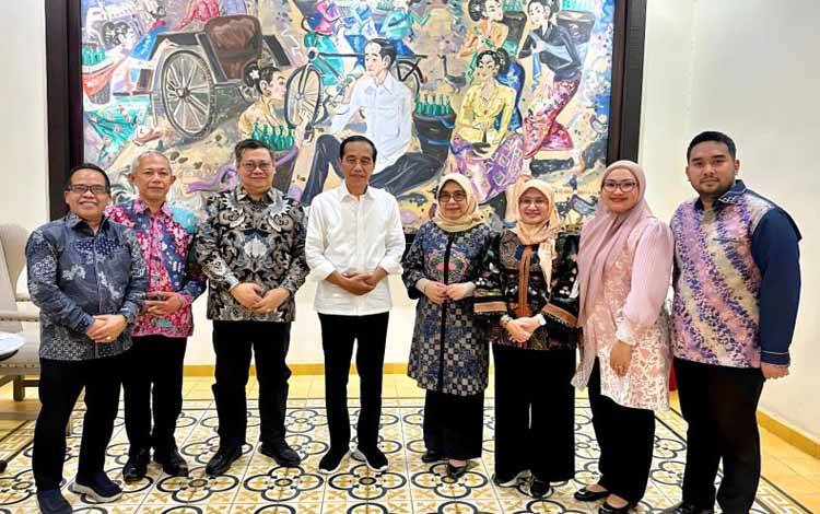 Jokowi Terima Manfaat Pensiun dan Tabungan Hari Tua dari TASPEN