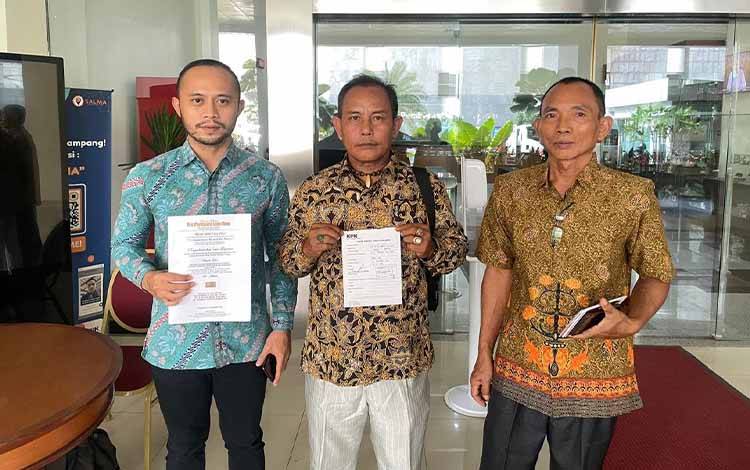 Gubernur dan Ketua DAD Kalteng Dilaporkan ke KPK