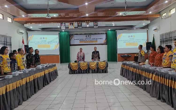 Situasi sidang Tim GTRA Kabupaten Gunung Mas yang dilaksanakan di aula Bapperida, Kamis, 7 November 2024. (FOTO: RISKA YULYANA)