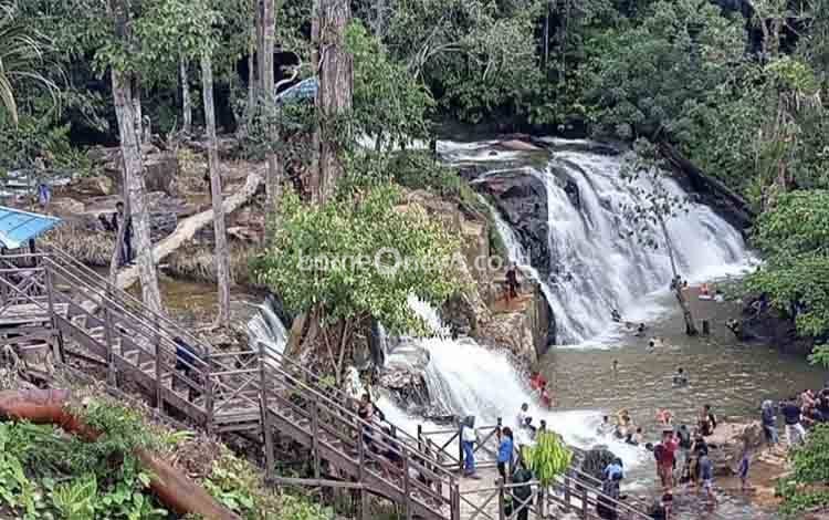 Air Terjun Sahai Gantung, Keindahan Tersembunyi di Desa Pangke Seruyan Tengah