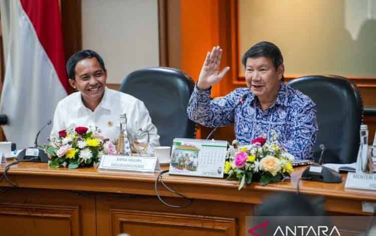 Menhut Raja Juli Jadi Wakil Ketua Delegasi di COP29 Dampingi Hashim