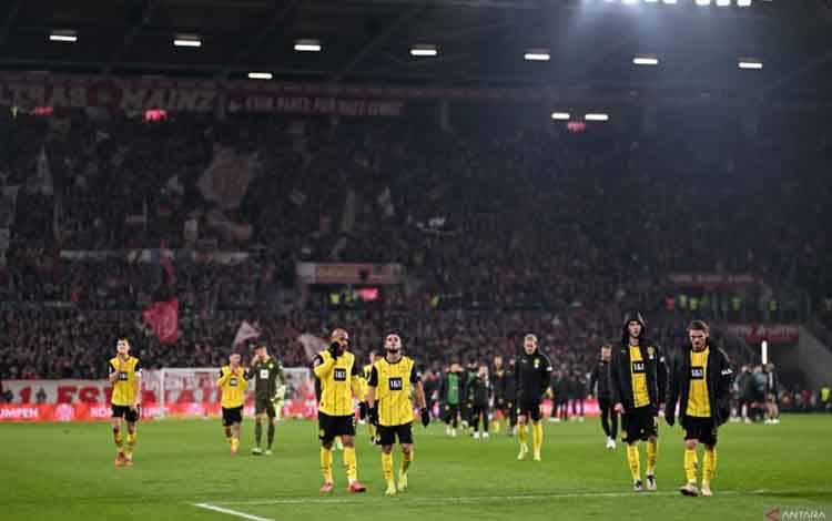 Dortmund Kalah, Leverkusen Imbang