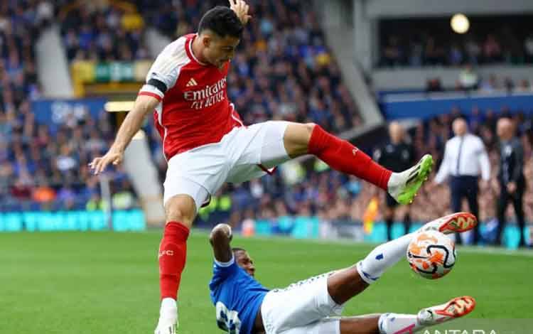 Chelsea dan Arsenal Bertahan di Empat Besar Meski Bermain Imbang 1-1