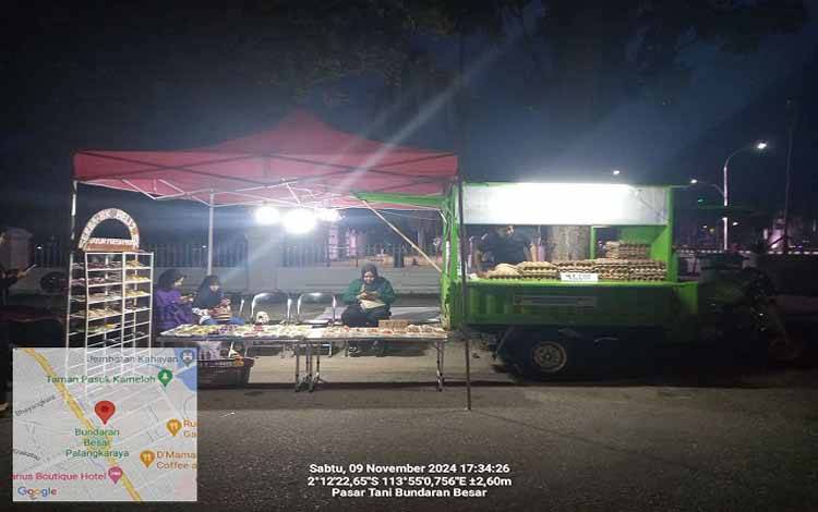 Dinas TPHP Kalteng Adakan Pasar Tani di Bundaran Besar