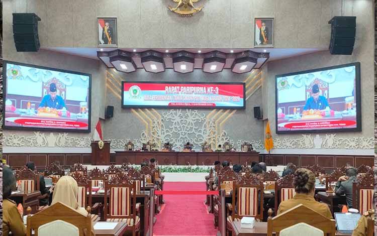 DPRD Kalteng Umumkan Unsur Pimpinan dan Raperda APDB 2024