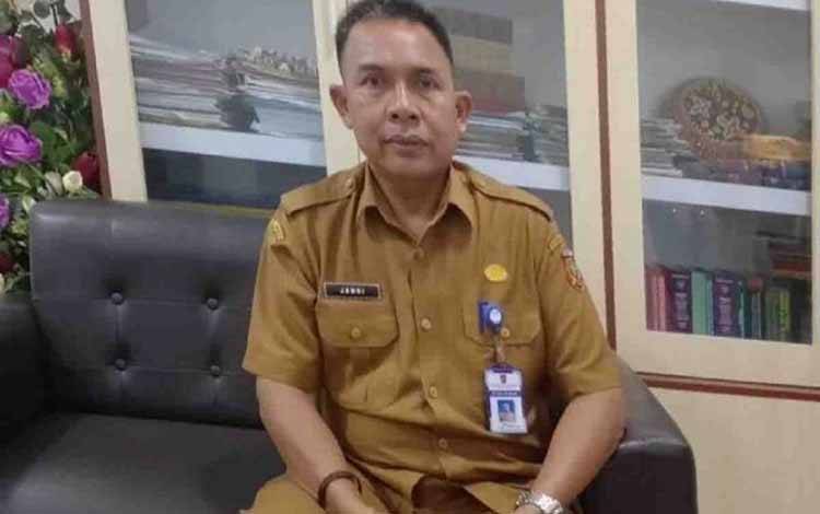Plt Kadis Disdikbud Kobar Jamri. ANTARA/HO-Pemkab Kobar