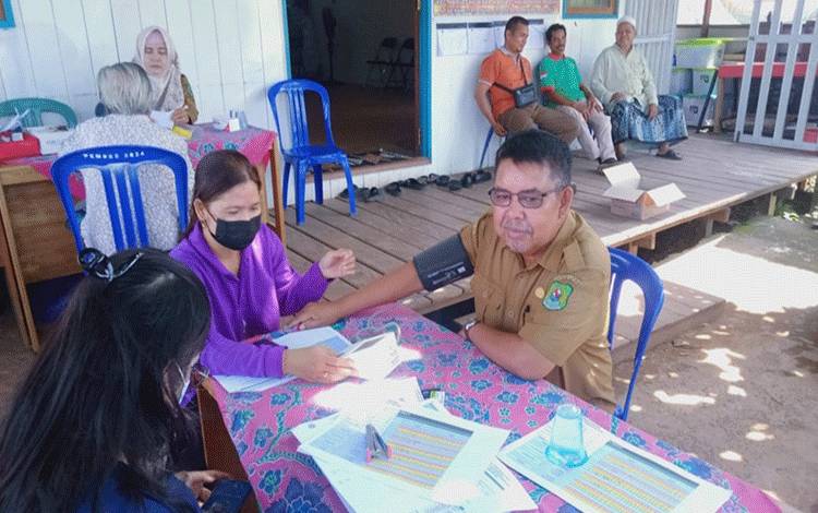 Pj Kades Sei Asem Apresiasi Dukungan Layanan Kesehatan Rutin untuk Warga Lansia