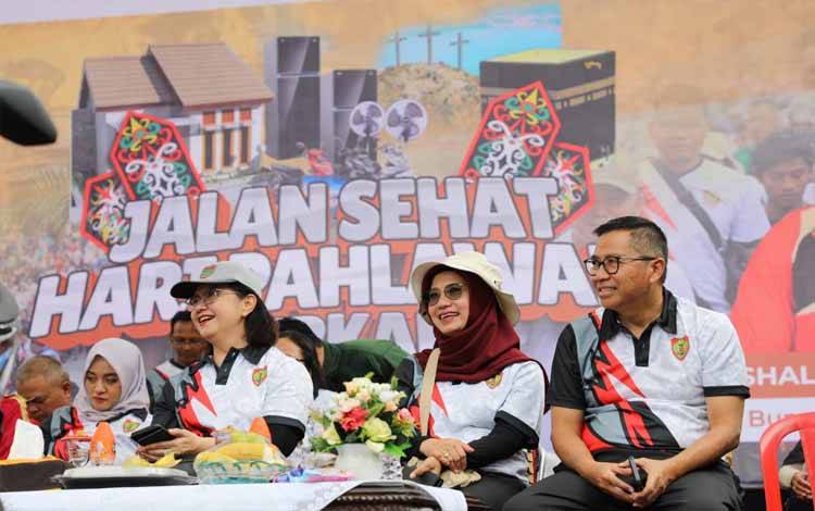 Sunarti Respon Positif Jalan Sehat Pahlawan Berkah
