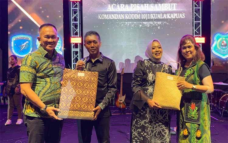 Hadiri Pisah Sambut Dandim 1011 Kuala Kapuas, Ini Kata Sekda?