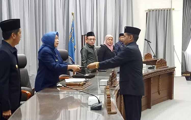 Fraksi KIR Sampaikan Sejumlah Catatan agar jadi Perhatian Pemkab Barut