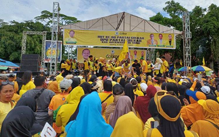 Ribuan Peserta Antusias Ikuti Senam Sehat HUT ke-60 Partai Golkar di Kotim