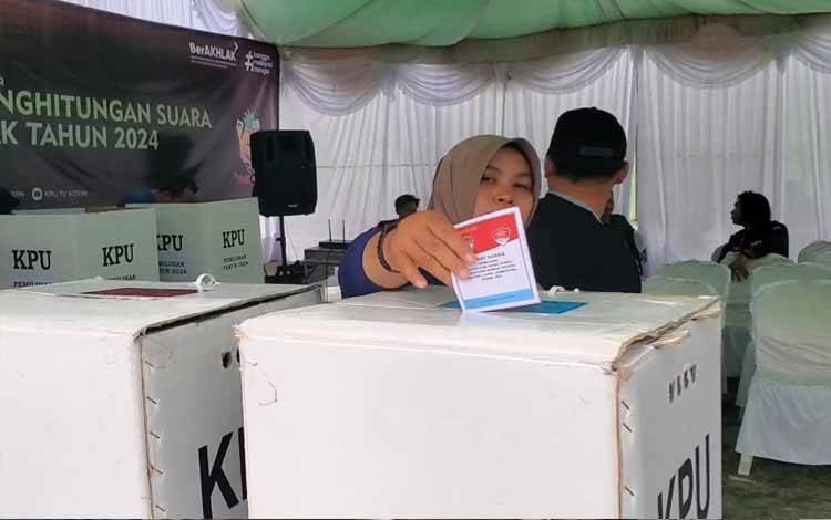 KPU Kotim Adakan Simulasi Pemungutan Suara di TPS