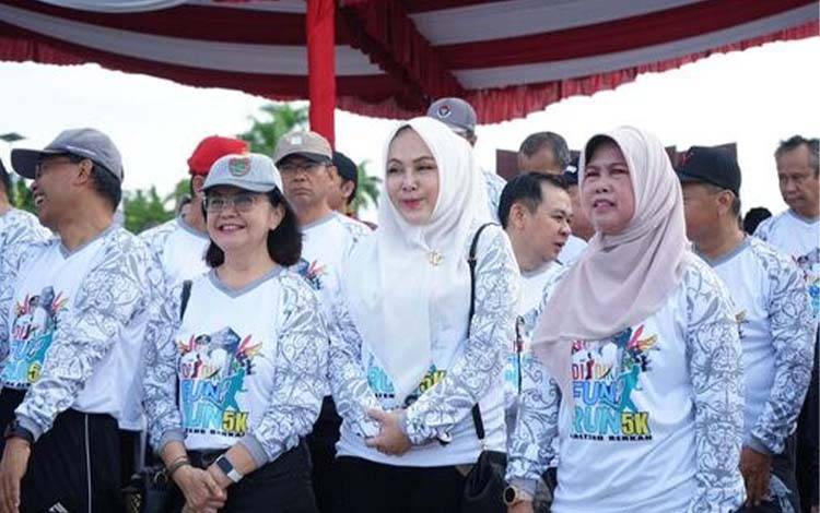 Disdik Fun Run 5K di Palangka Raya Tingkatkan Kesehatan dan Kebersamaan Masyarakat