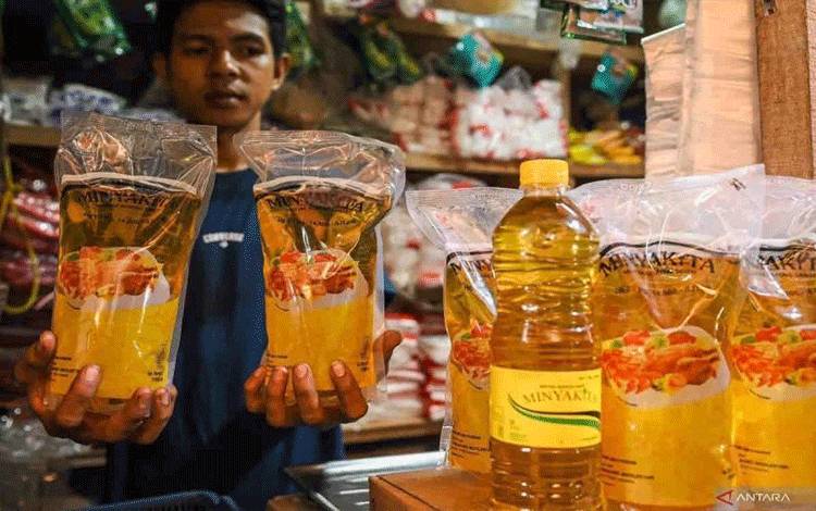 Kemendag Sebut Harga MinyaKita Tembus Rp17.058 Per Liter