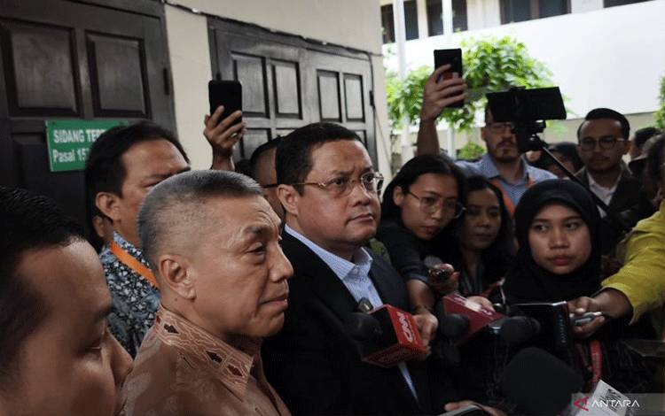 Kuasa Hukum Tom Lembong Hadirkan Lima Saksi Ahli Dalam Praperadilan
