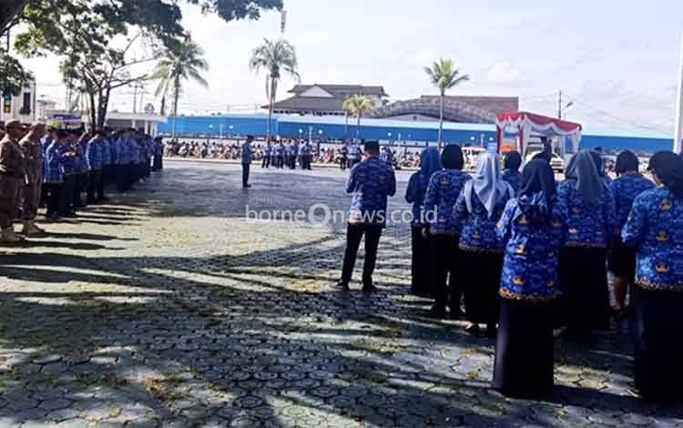 Pj Bupati Barito Utara Tekankan Pentingnya Etos Kerja dan Disiplin ASN dalam Apel Gabungan