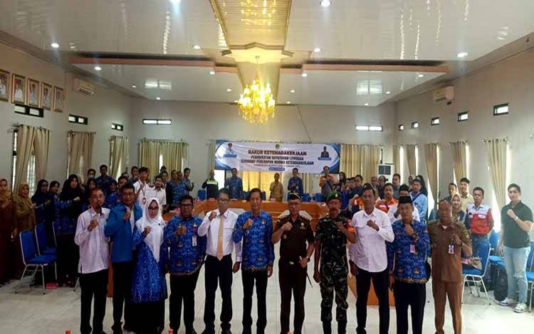 5 Peserta Ikuti Rakor Ketenagakerjaan Disnakertranskop UKM Barito Utara