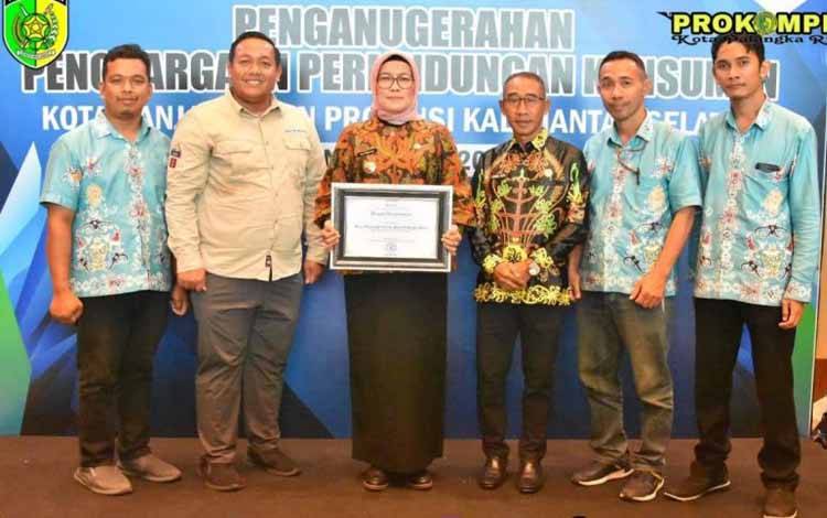 Pemko Palangka Raya Raih Anugerah Pasar Tertib Ukur 2024