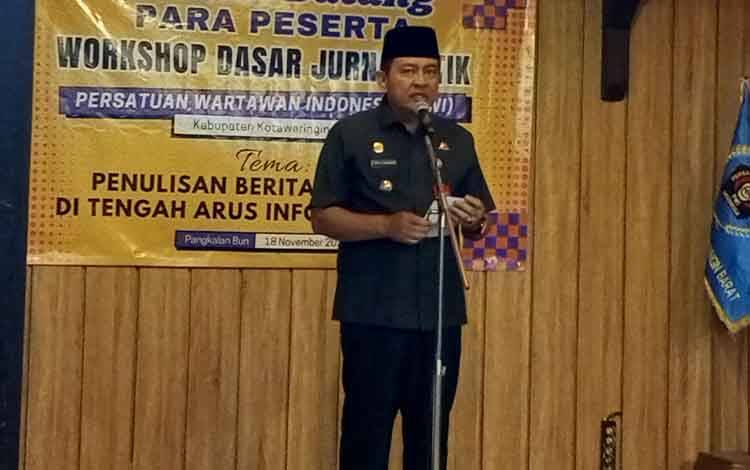 Pj Bupati Kobar Dukung Pelatihan Jurnalistik Tingkat Pelajar