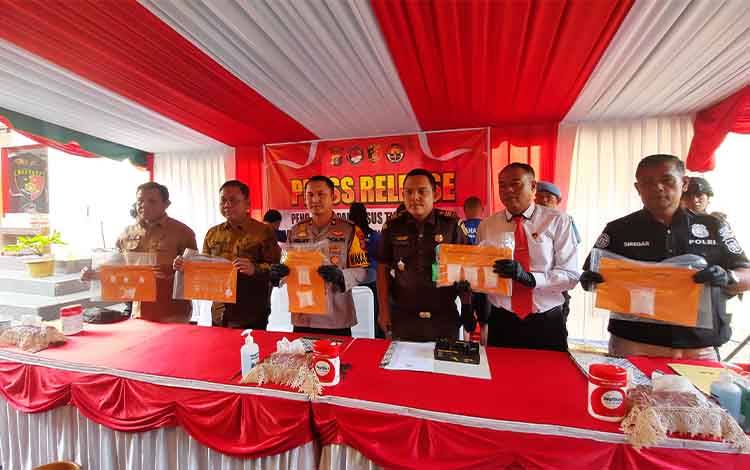 Dalam 4 Bulan, Polres Kobar Amankan Puluhan Tersangka dari 17 Kasus Narkotika