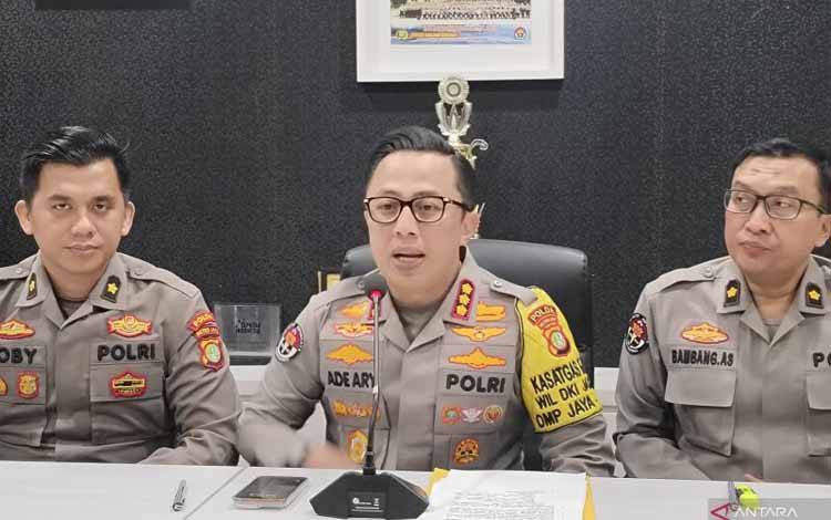 Kabid Humas Polda Metro Jaya, Kombes Ade Ary Syam Indradi saat ditemui di Jakarta, Selasa (19/11/2024). ANTARA/Ilham Kausar