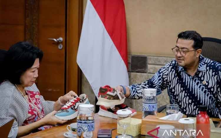 MenEkraf sebut Tantangan Ekonomi Kreatif pada Kualitas SDM dan HKI