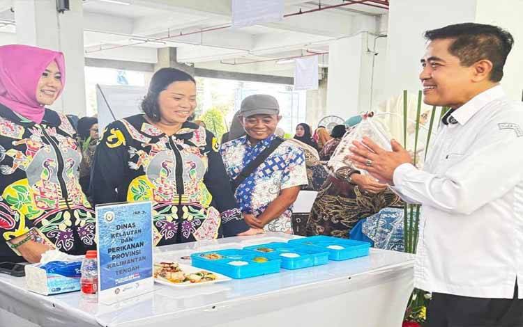 Kalteng Promosikan Kuliner Ikan Unggulan di Gelar Produk Nusantara