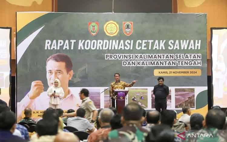 Mentan Tinjau Program Swasembada Pangan Tiga Provinsi di Kalimantan