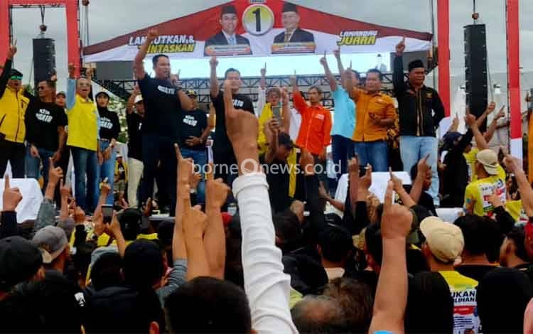 Ribuan Warga Padati Kampanye Akbar Hendra-Budiman