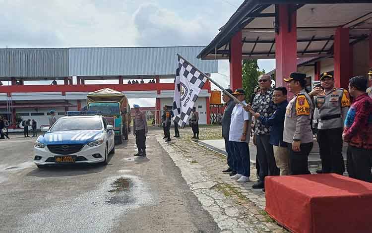 Pendistribusian Logistik Pilkada Kotim Dimulai di Wilayah Terjauh