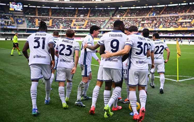 Inter Milan Naik ke Puncak Klasemen Usai Menang Besar 5-0 atas Verona